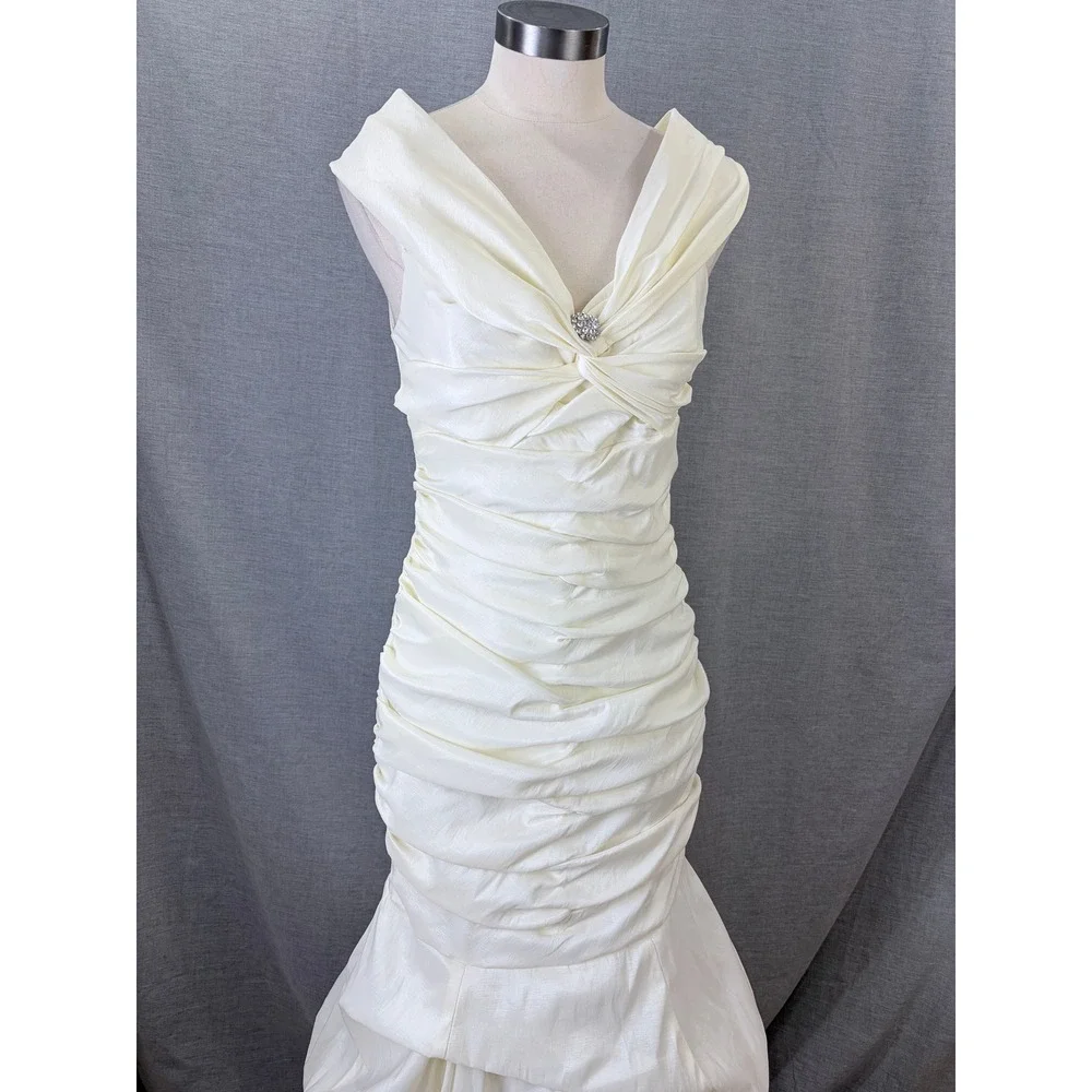 Vintage Jessica McClintock Ivory Ruched Mermaid Gown Rhinestone Brooch 10 - Picture 2 of 11